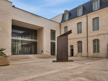Centre national Jean Moulin à Bordeaux : visite, histoire et informations pratiques