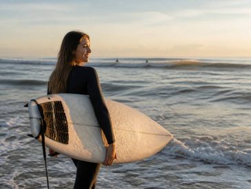 Apprendre à surfer près de Bordeaux : spots, conseils et premières vagues