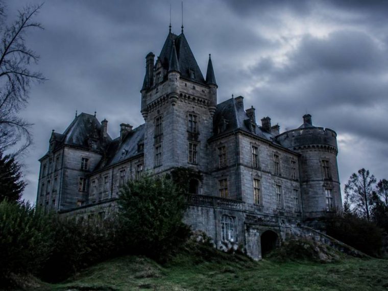 Chateau hanté france : les lieux les plus fascinants à visiter