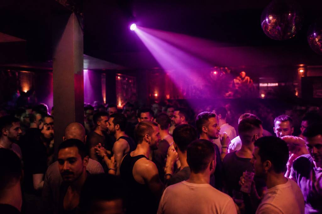 Gay club bordeaux : les meilleures soirées et adresses pour sortir