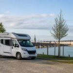 Apprendre à surfer près de Bordeaux : spots, conseils et premières vagues